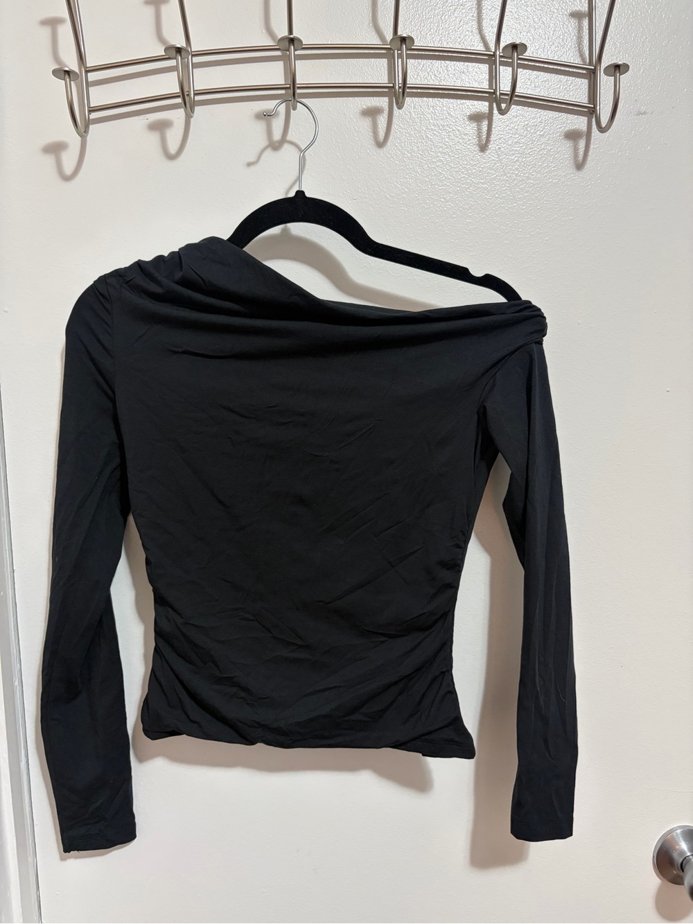 Abercrombie Black Off-Shoulder Long Sleeve